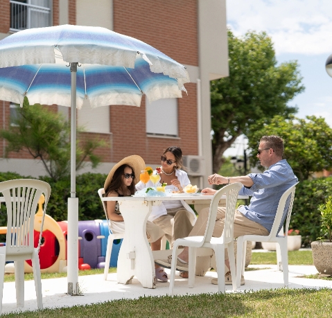 Colazione in giardino